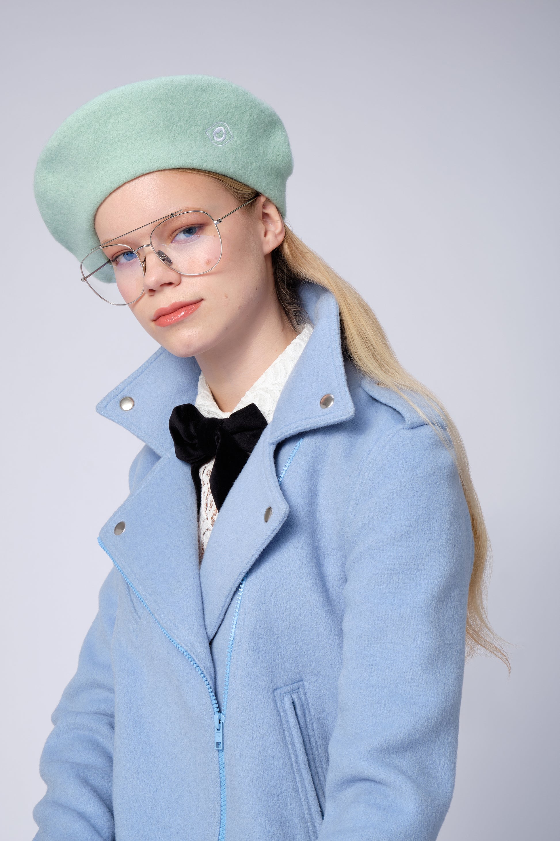 stillsveta mint colour beret with eye embroidery