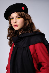 stillsveta black beret with red heart design
